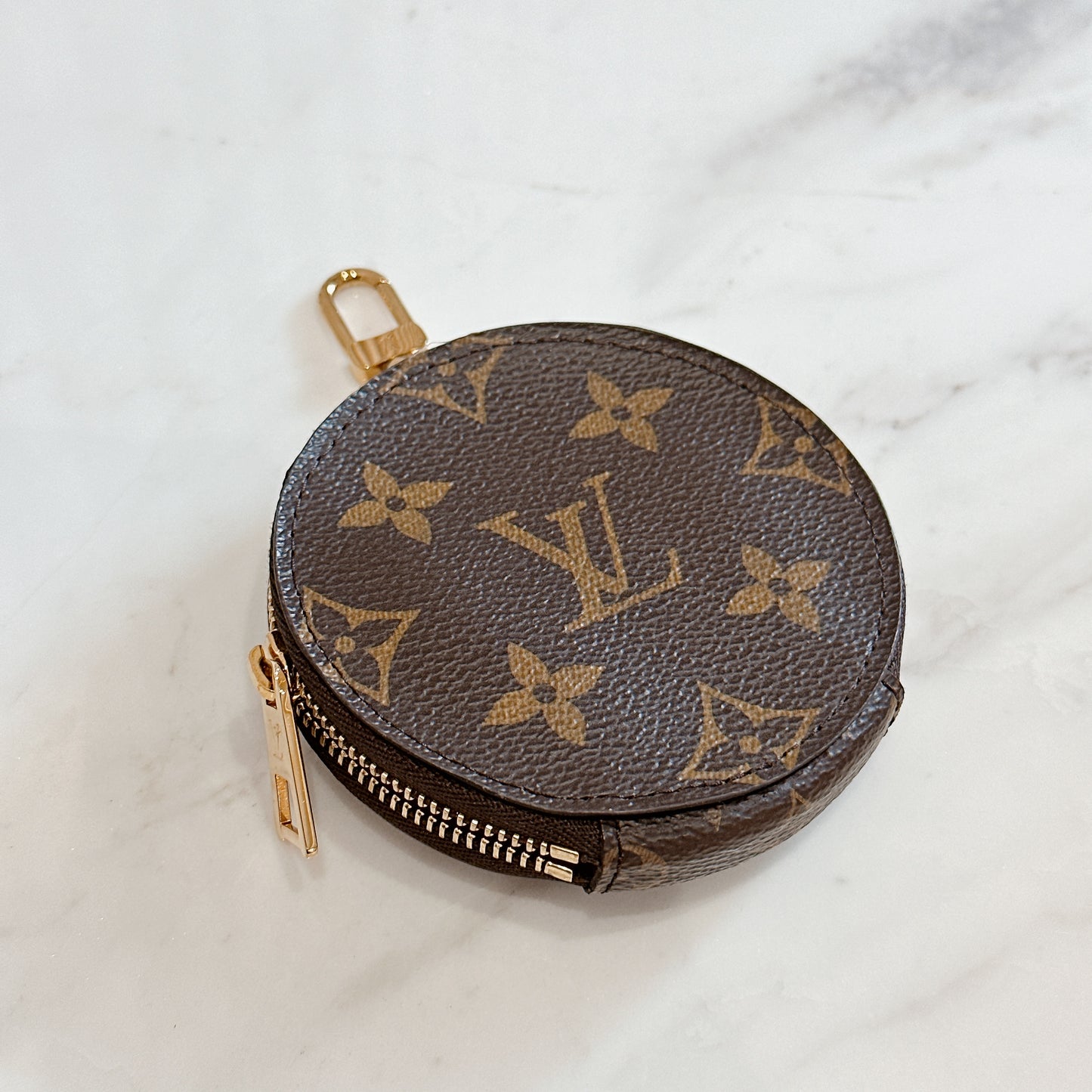 LV Monogram Reverse On The Go East West