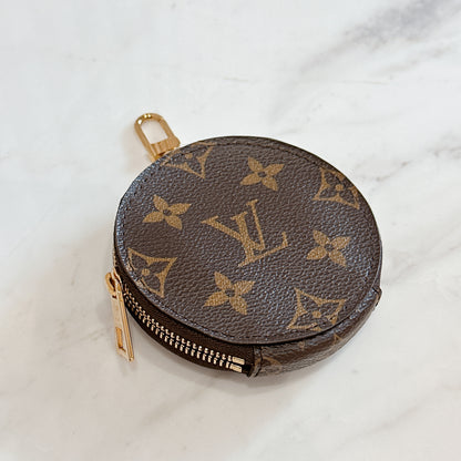 LV Monogram Reverse On The Go East West