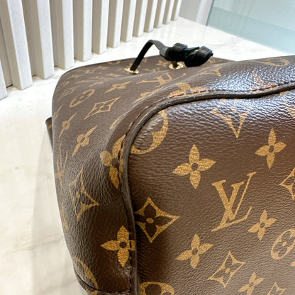 LV Monogram Neo Noe MM in Black