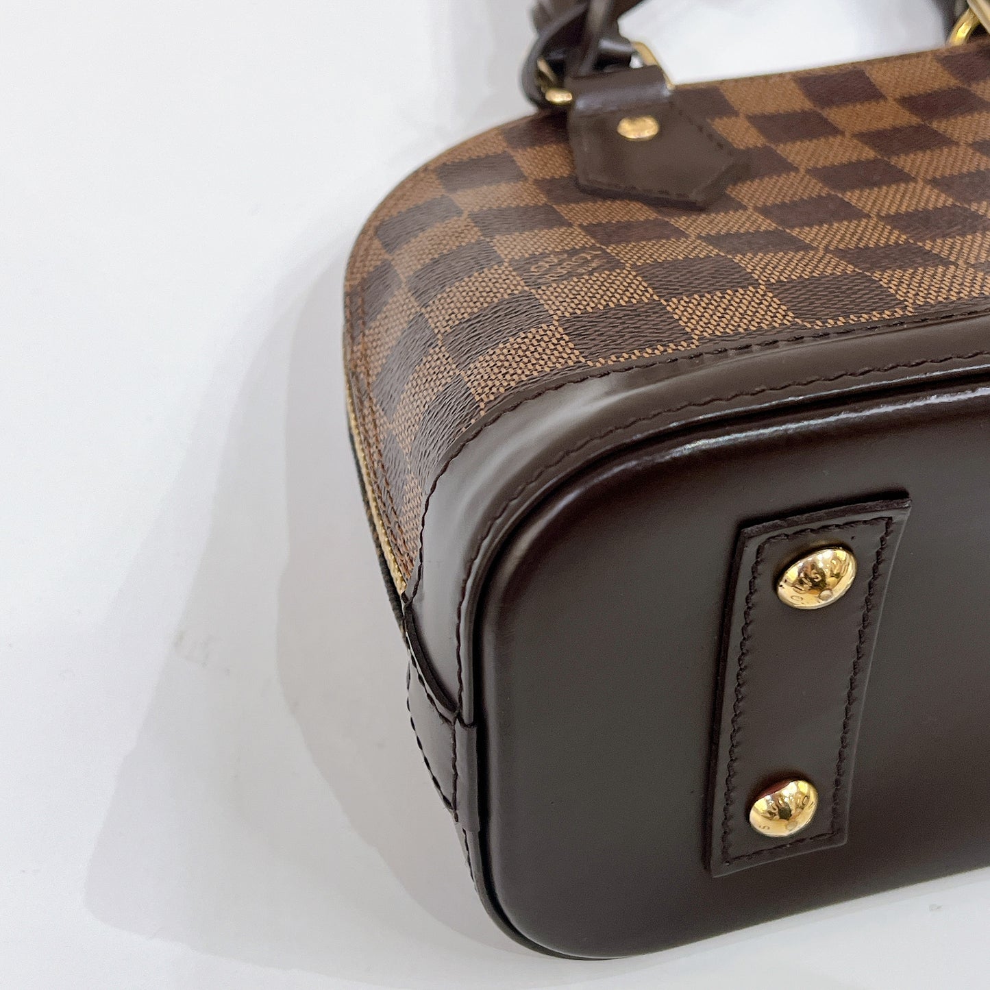 LV Damier Ebene Alma BB