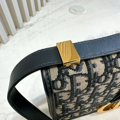 Dior Montaigne 30 Flap Bag