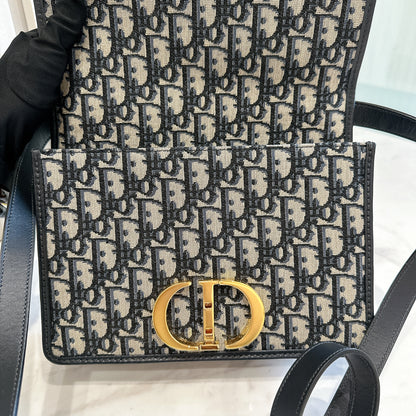Dior Montaigne 30 Flap Bag