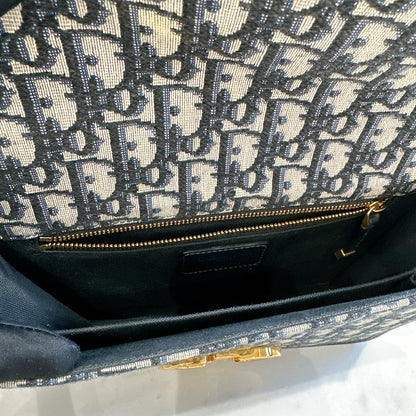 Dior Montaigne 30 Flap Bag