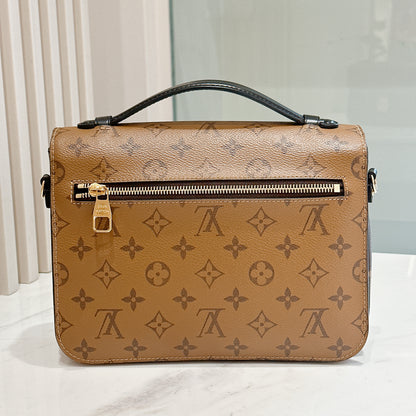 LV Pochette Metis Reverse Monogram