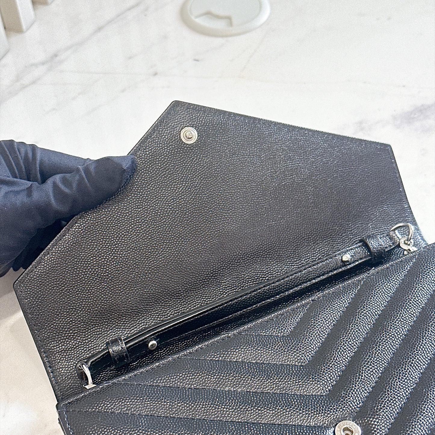 YSL Wallet On Chain Black SHW