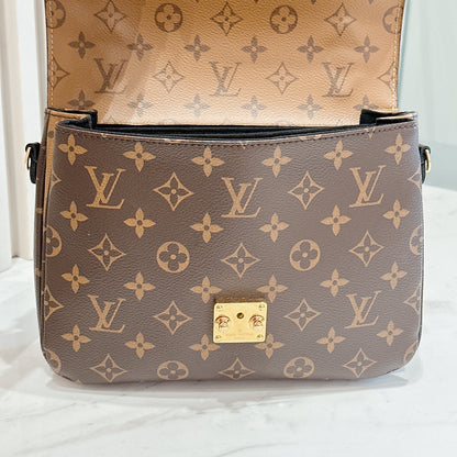 LV Pochette Metis Reverse Monogram