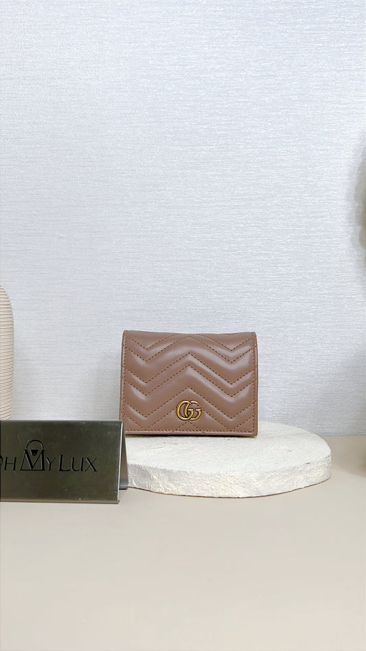 Gucci Marmont Bi-Fold Wallet in Dusty Pink
