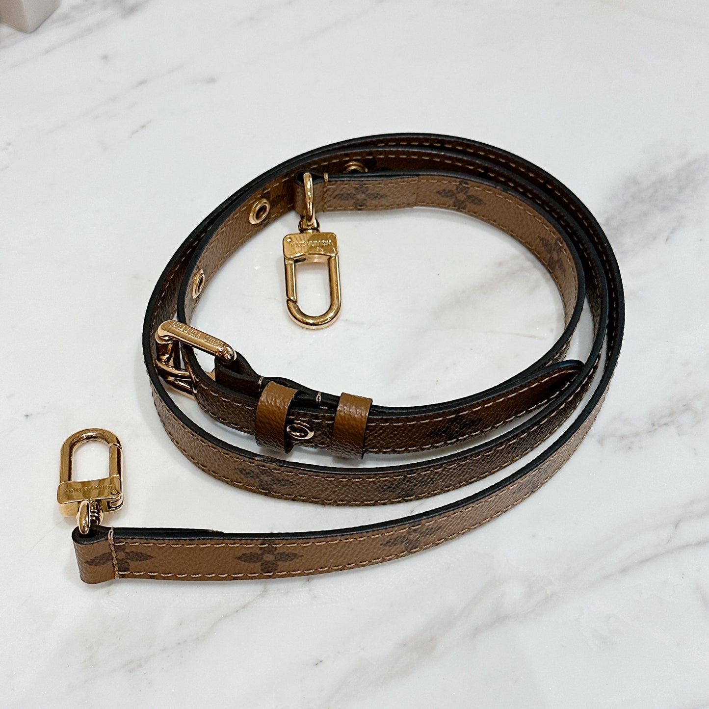 LV Pochette Metis Reverse Monogram