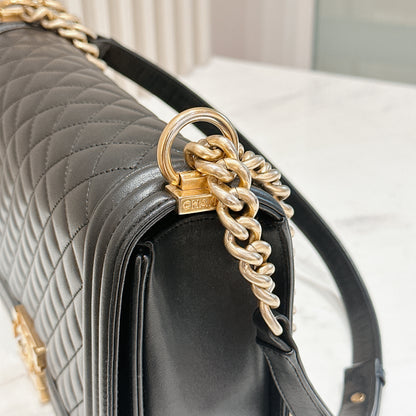 Chanel Boy New Medium in Black Lambskin