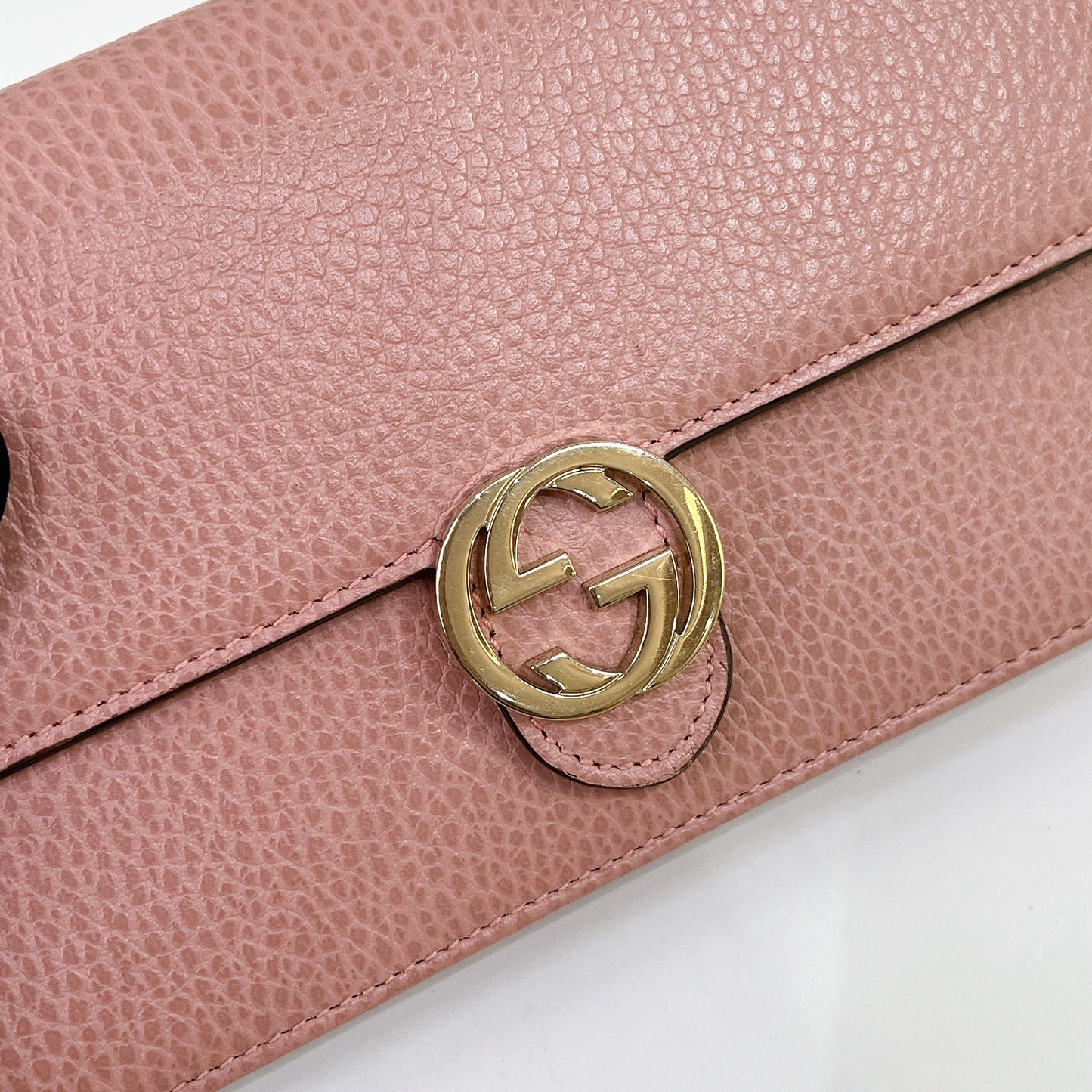 Gucci Interlocking WOC in Pink