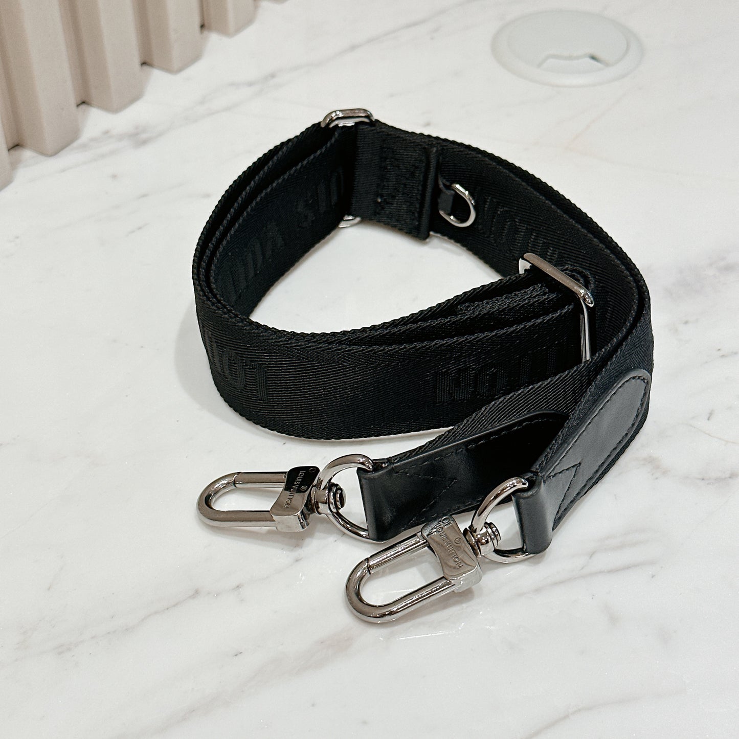 LV Keepall 25 Monogram Eclipse