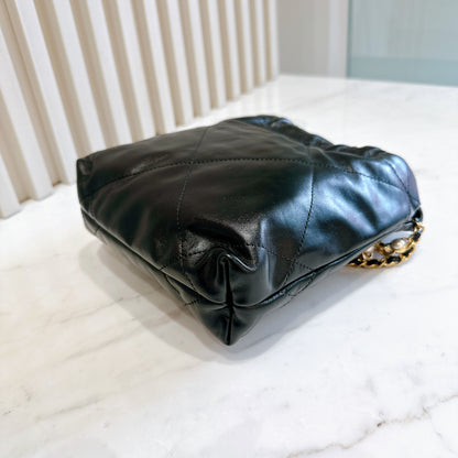 Chanel 22 Mini With Pearl