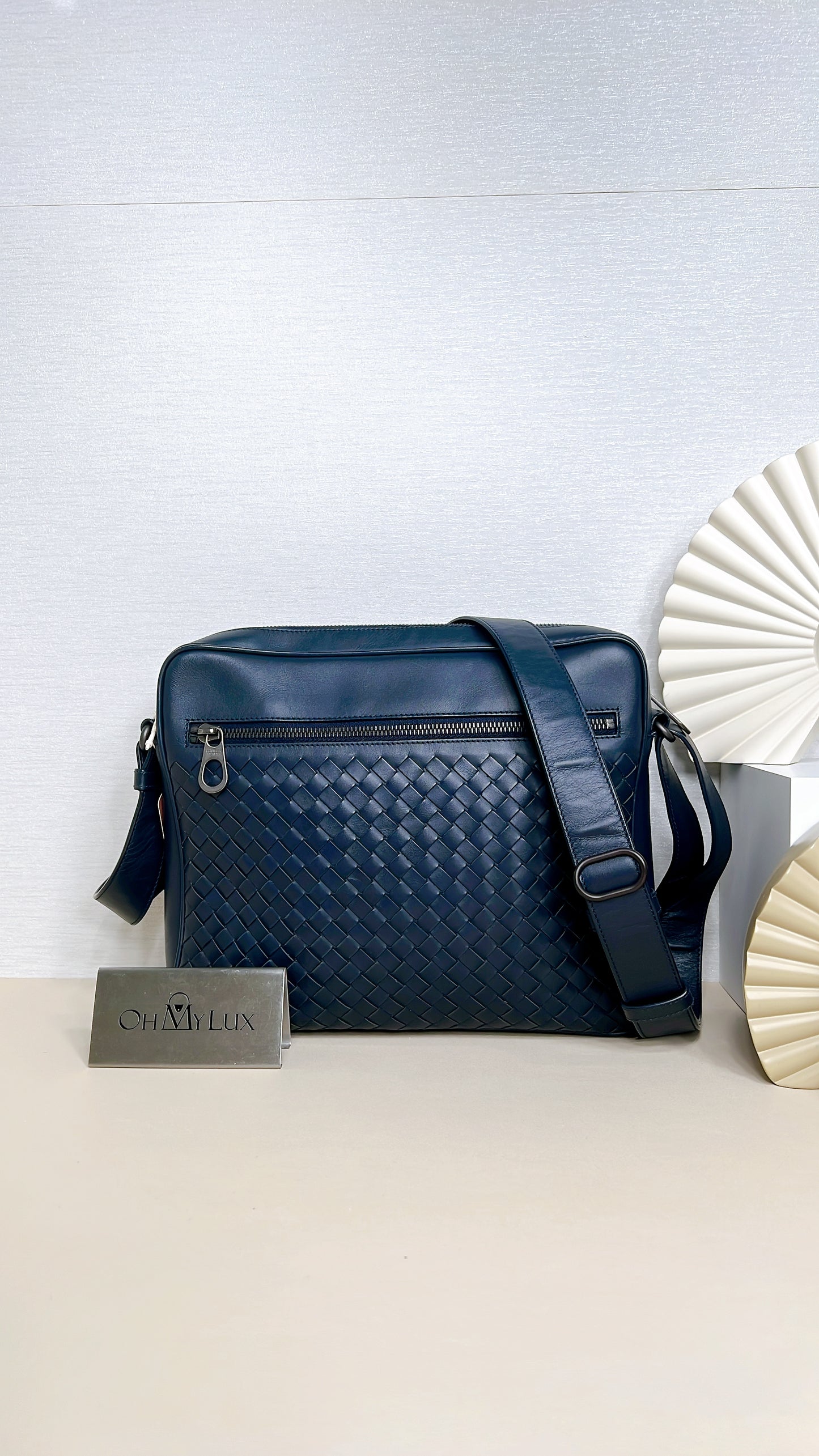 Bottega Veneta Interecciato Crossbody Bag in Blue