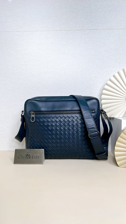 Bottega Veneta Interecciato Crossbody Bag in Blue