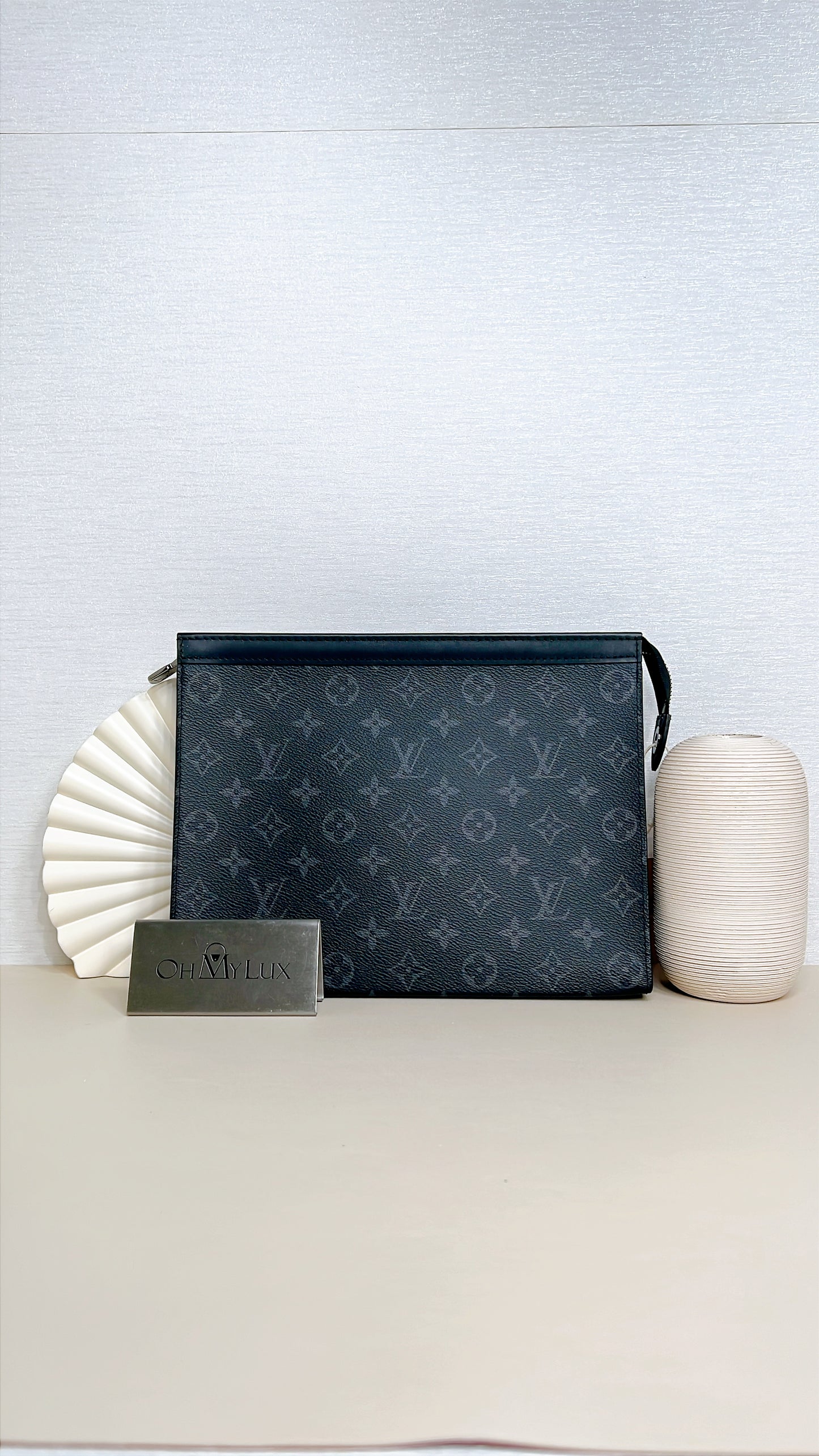 LV Pochette Voyage MM Monogram Eclipse