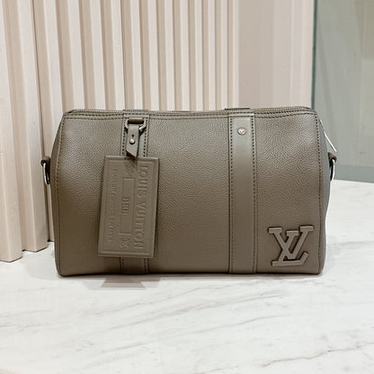 LV City Keepall in Khaki
