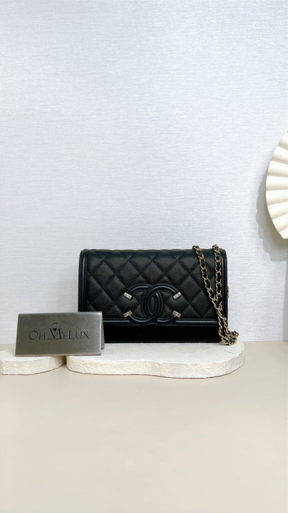 Chanel Filigree Chain Wallet in Black