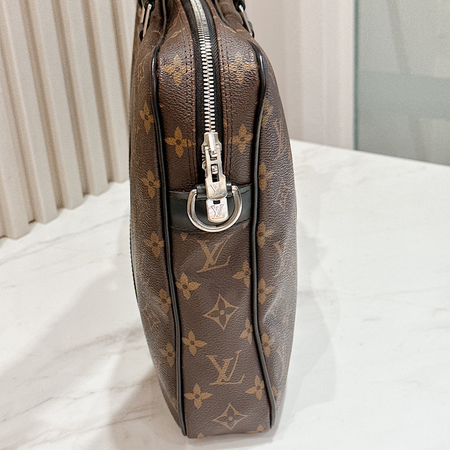 LV Monogram Maccasar Porte Documents