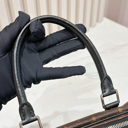 LV Monogram Maccasar Porte Documents