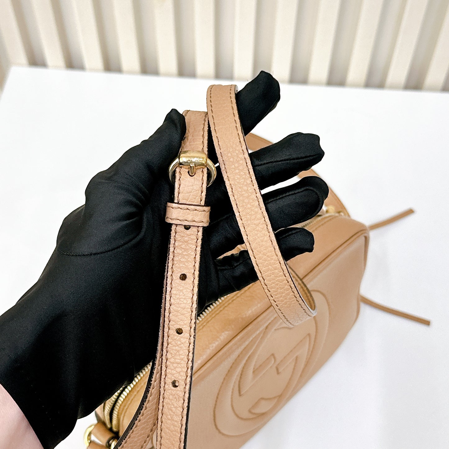 Gucci Soho Camera Bag in Beige