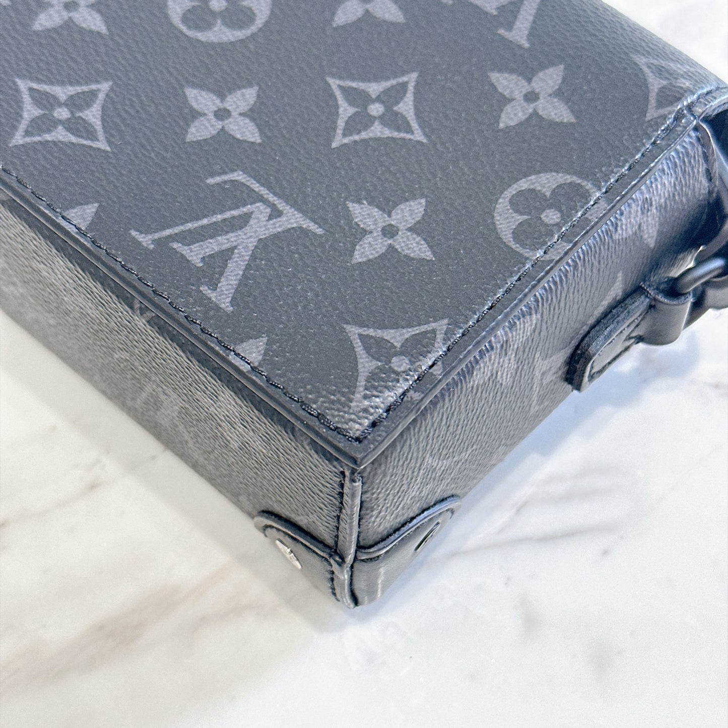LV Steamer Wearable Wallet in Monogram Eclipse