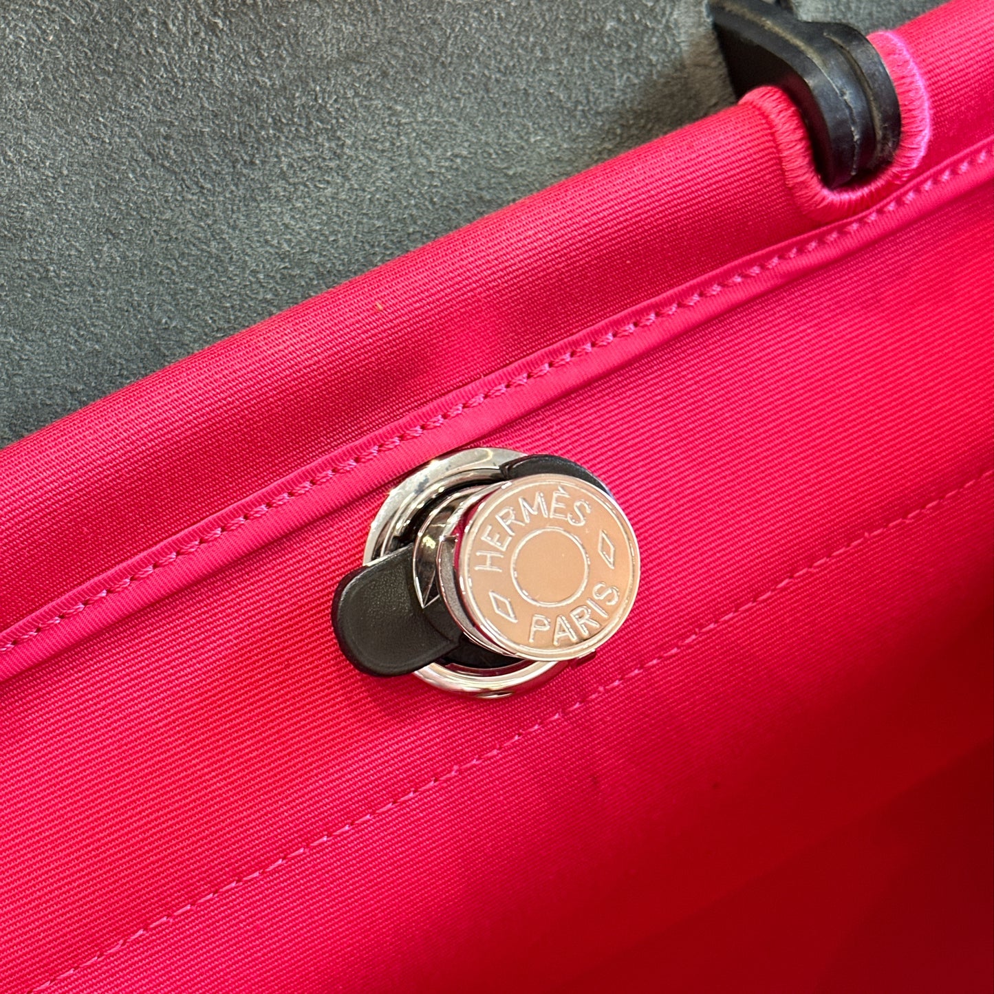 Hermes Toile Vache Hunter Herbag Zip 31 Rose Extreme Kaki
