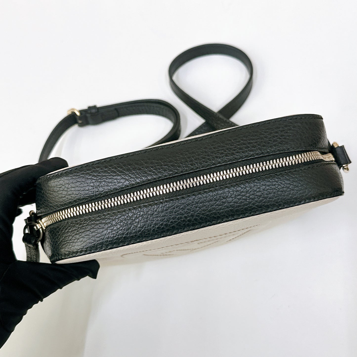 Gucci Soho Camera Bag in White / Black