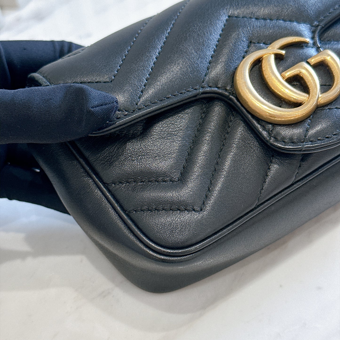 Gucci Marmont Supermini in Black