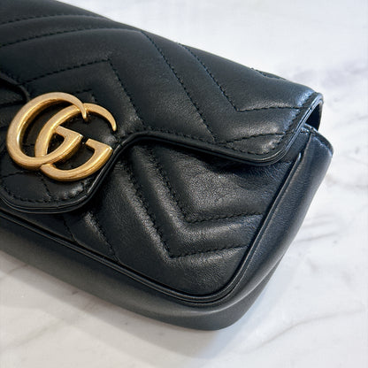 Gucci Marmont Supermini in Black