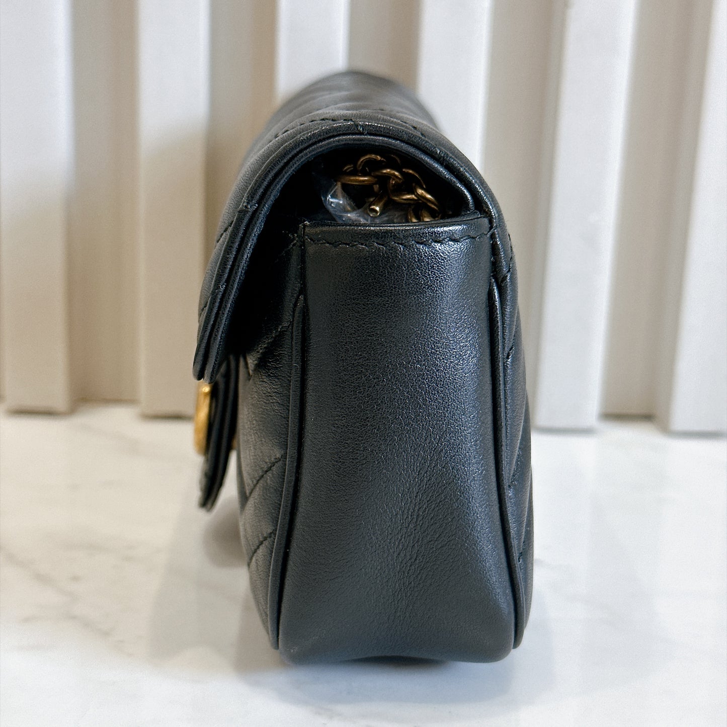 Gucci Marmont Supermini in Black