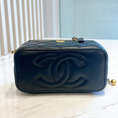 Chanel Vanity With Pearl Crush in Black Lambskin
