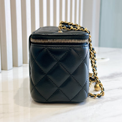 Chanel Vanity With Pearl Crush in Black Lambskin