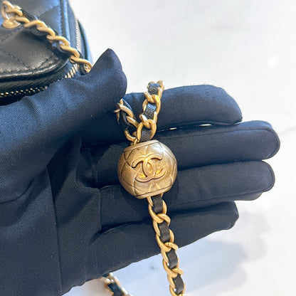 Chanel Vanity With Pearl Crush in Black Lambskin