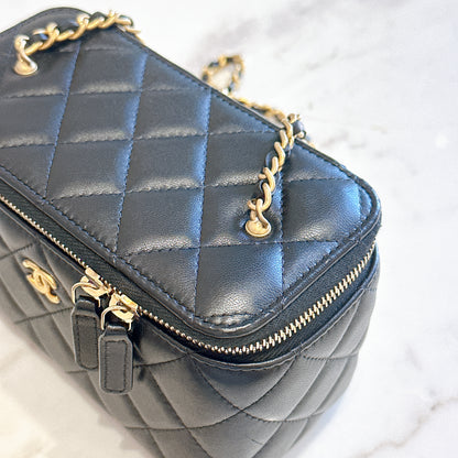 Chanel Vanity With Pearl Crush in Black Lambskin