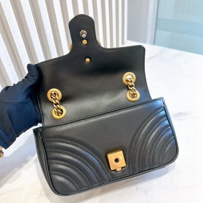 Gucci Marmont Mini In Black