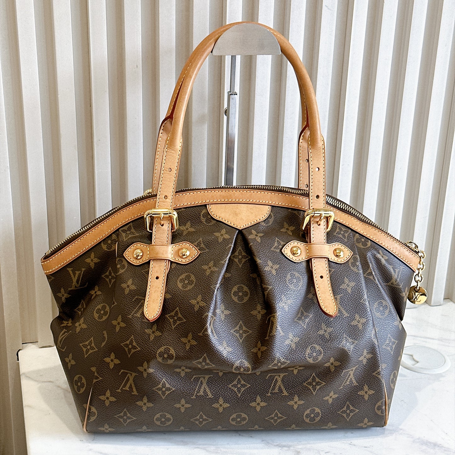 LV Monogram Tivoli GM