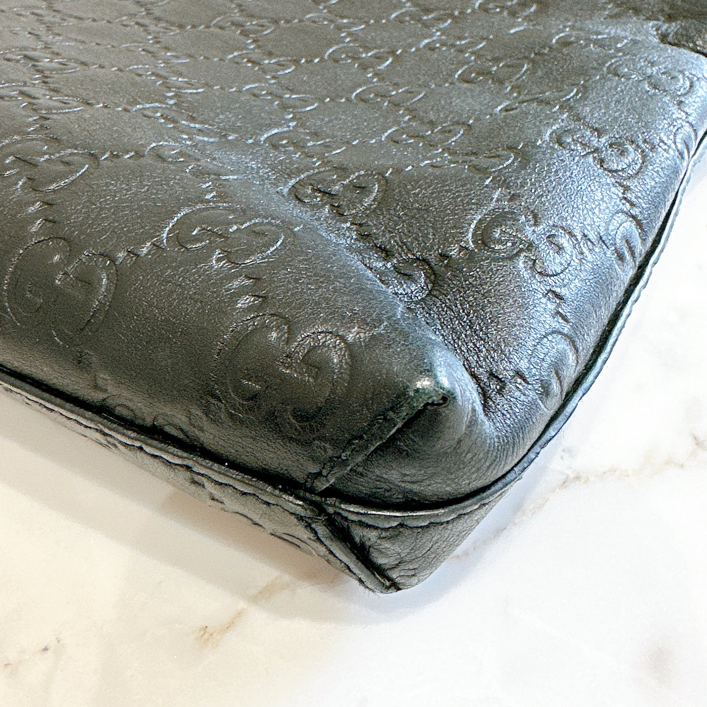 Gucci GG Guccissima Clutch in Black