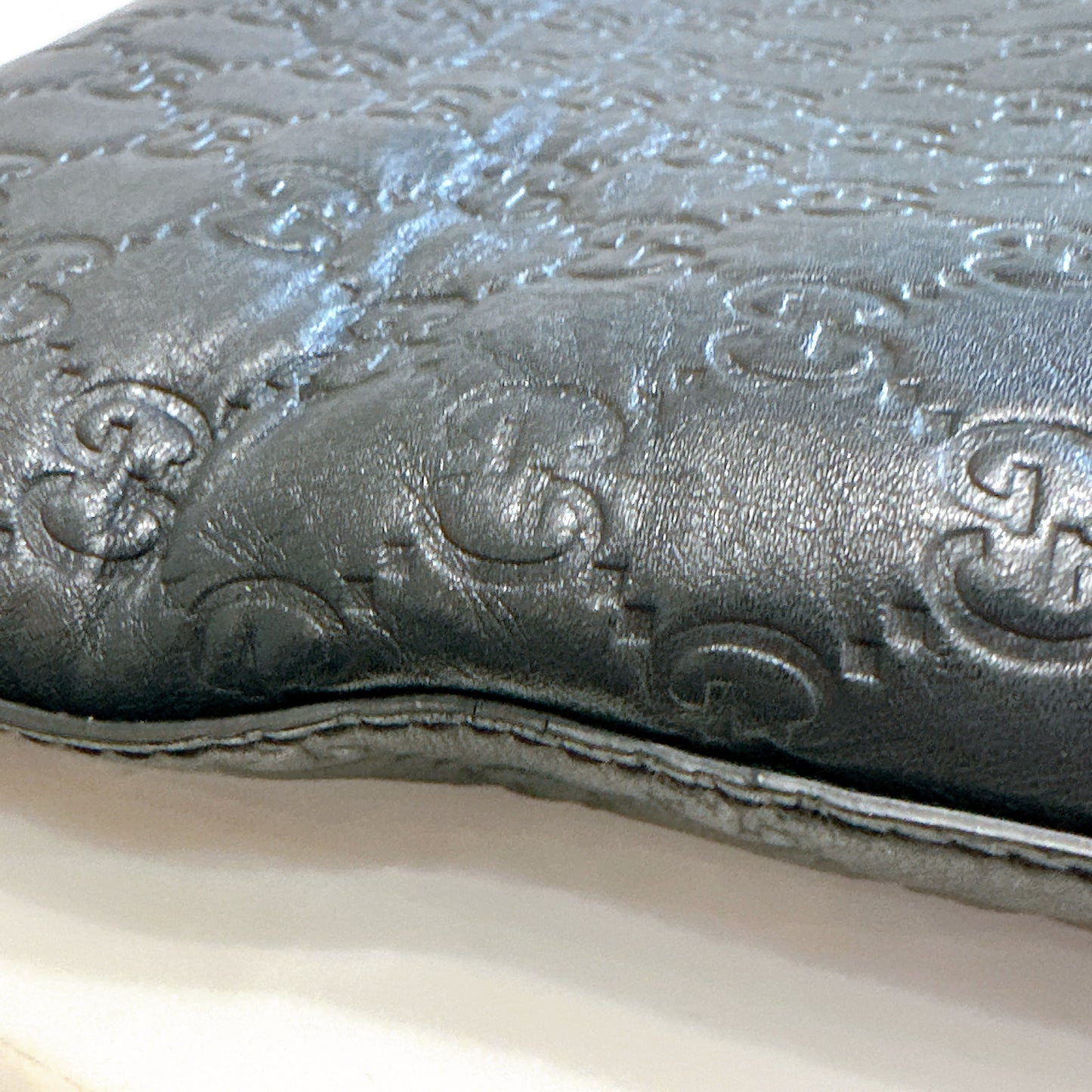 Gucci GG Guccissima Clutch in Black