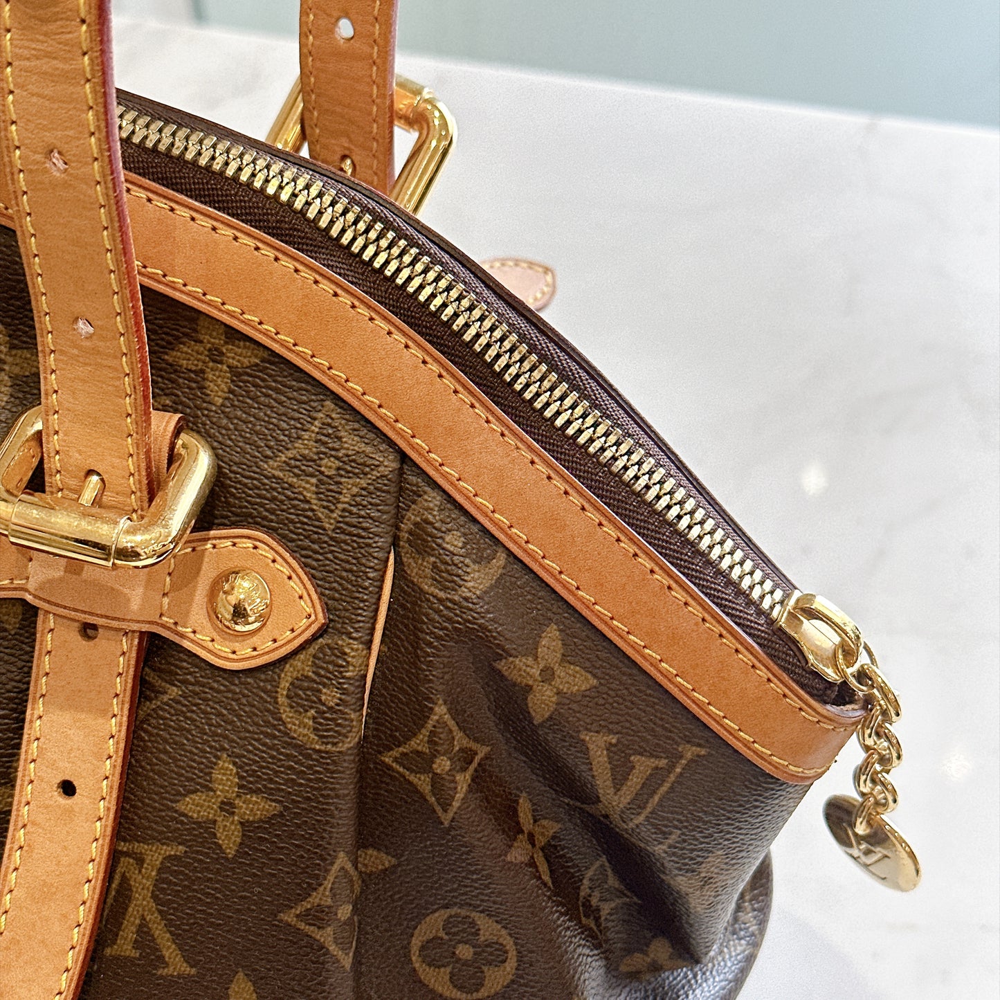 LV Monogram Tivoli GM