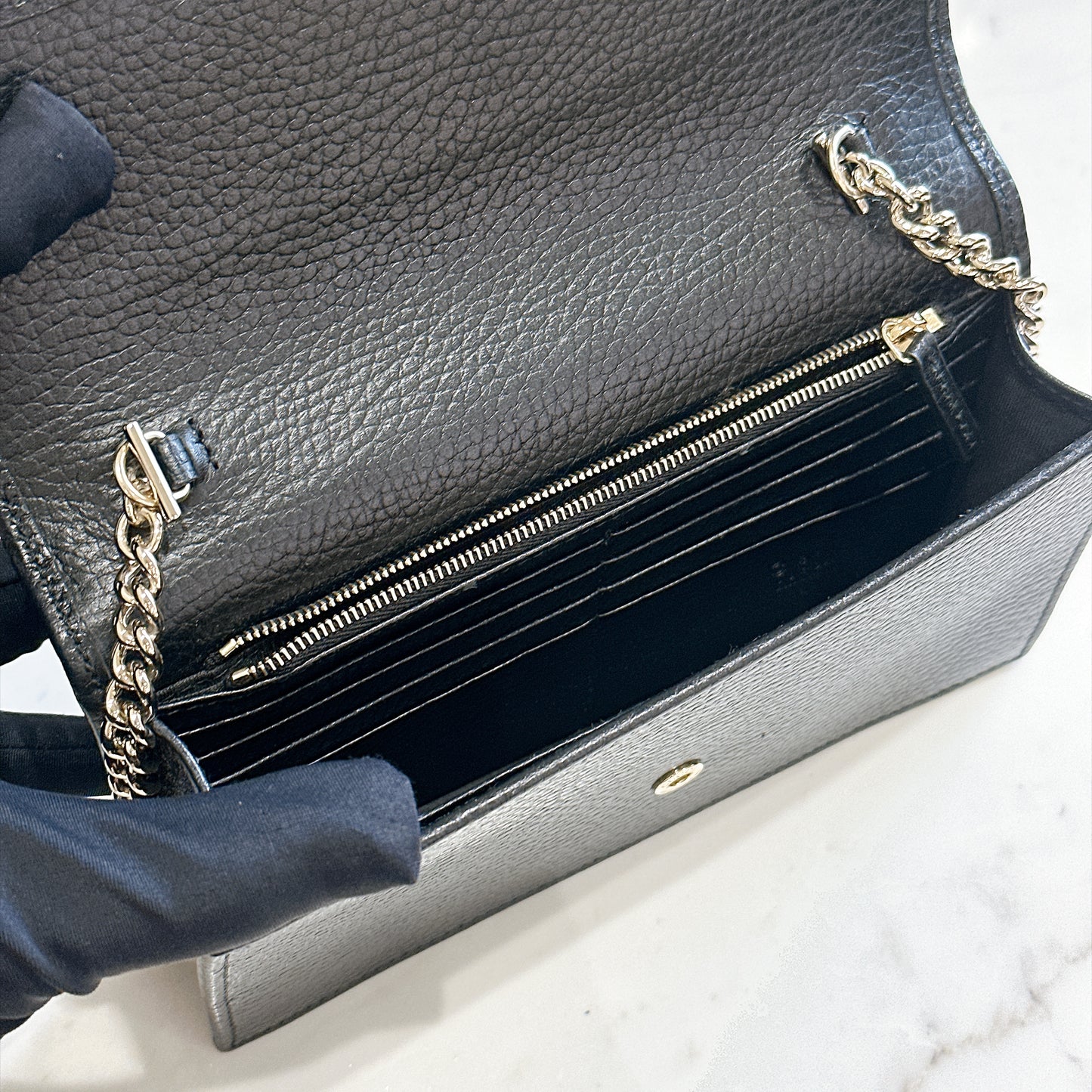 Gucci Interlocking Wallet On Chain in Black