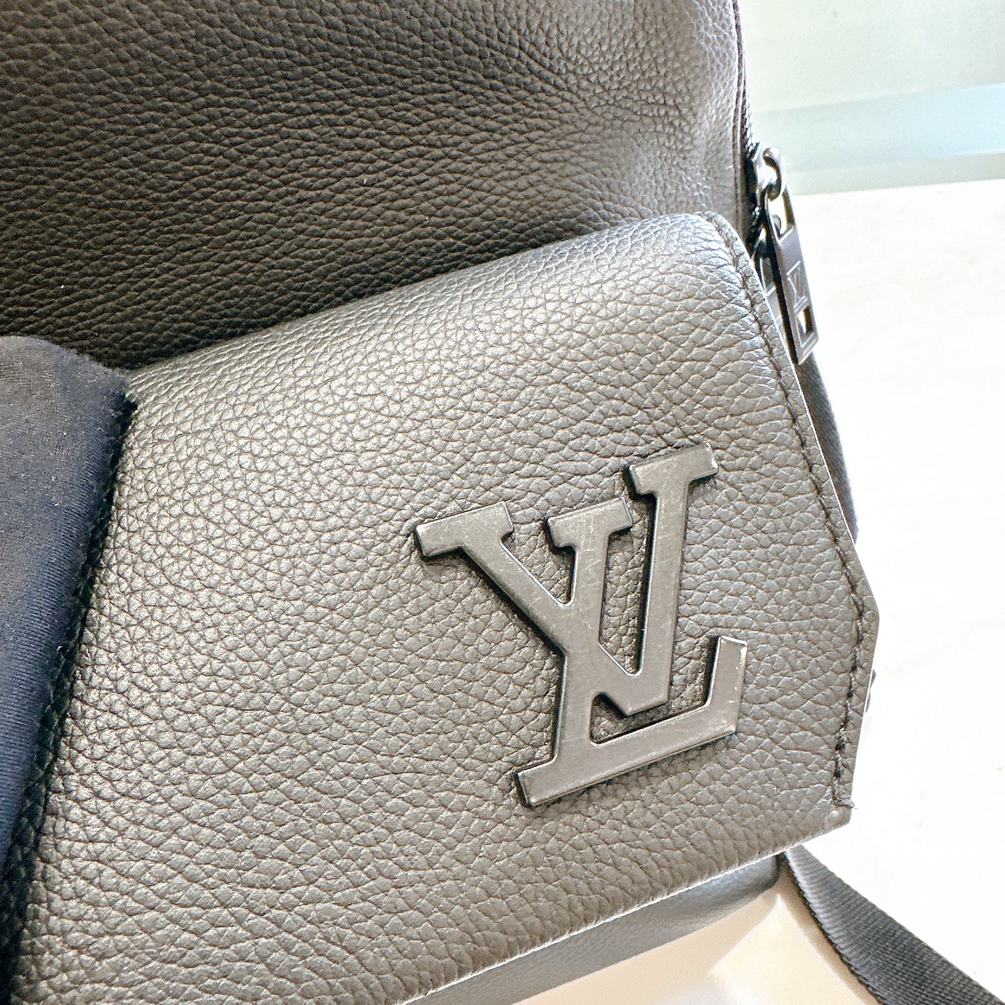 LV Takeoff Backpack in Black