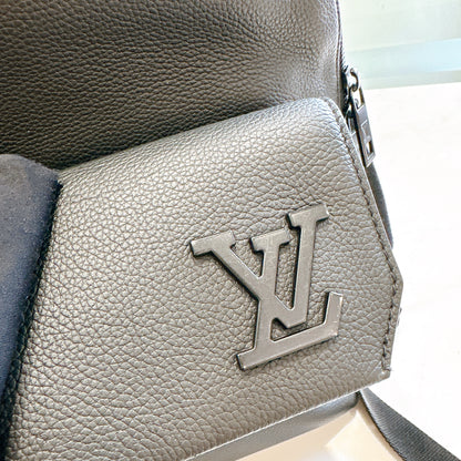 LV Takeoff Backpack in Black