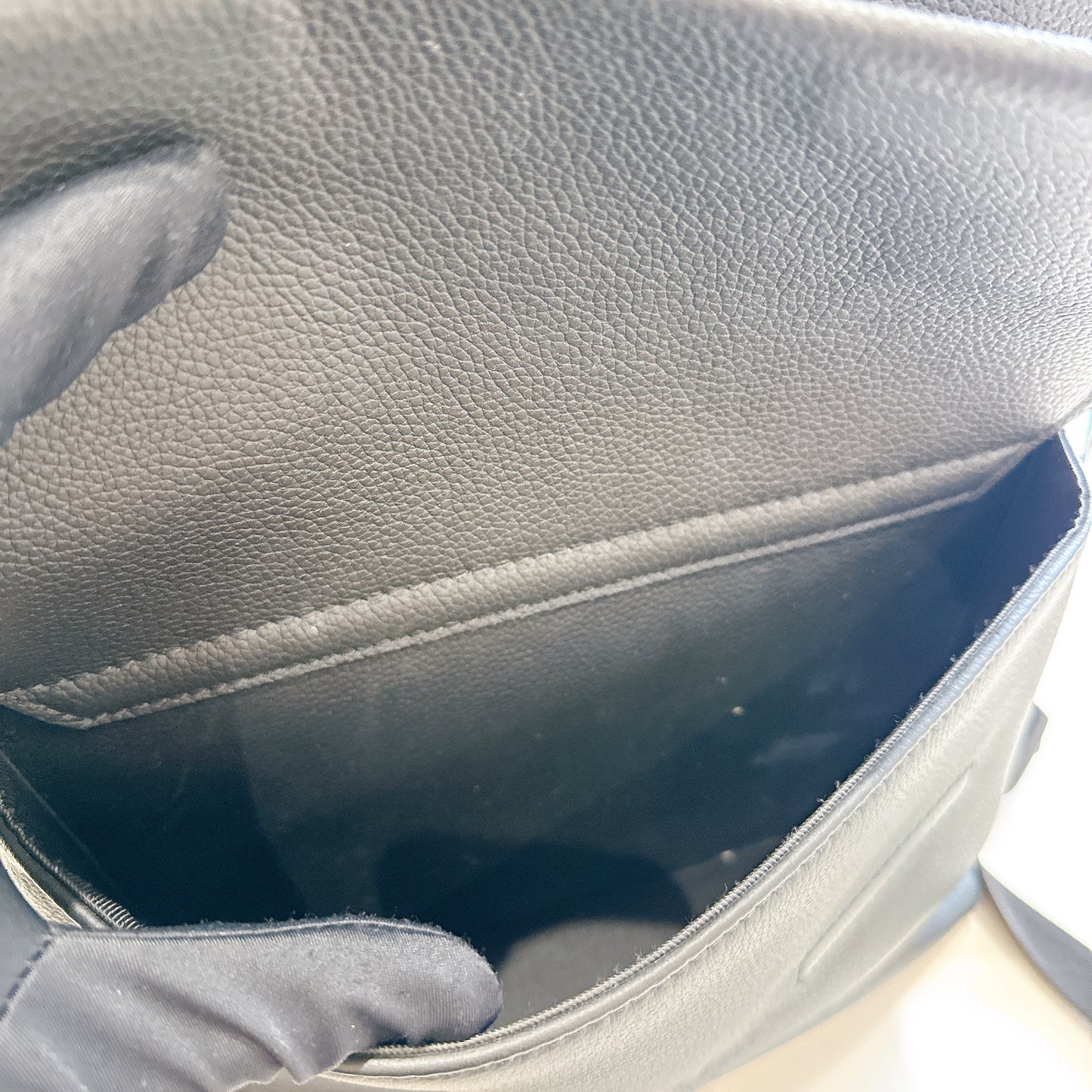 LV Takeoff Backpack in Black