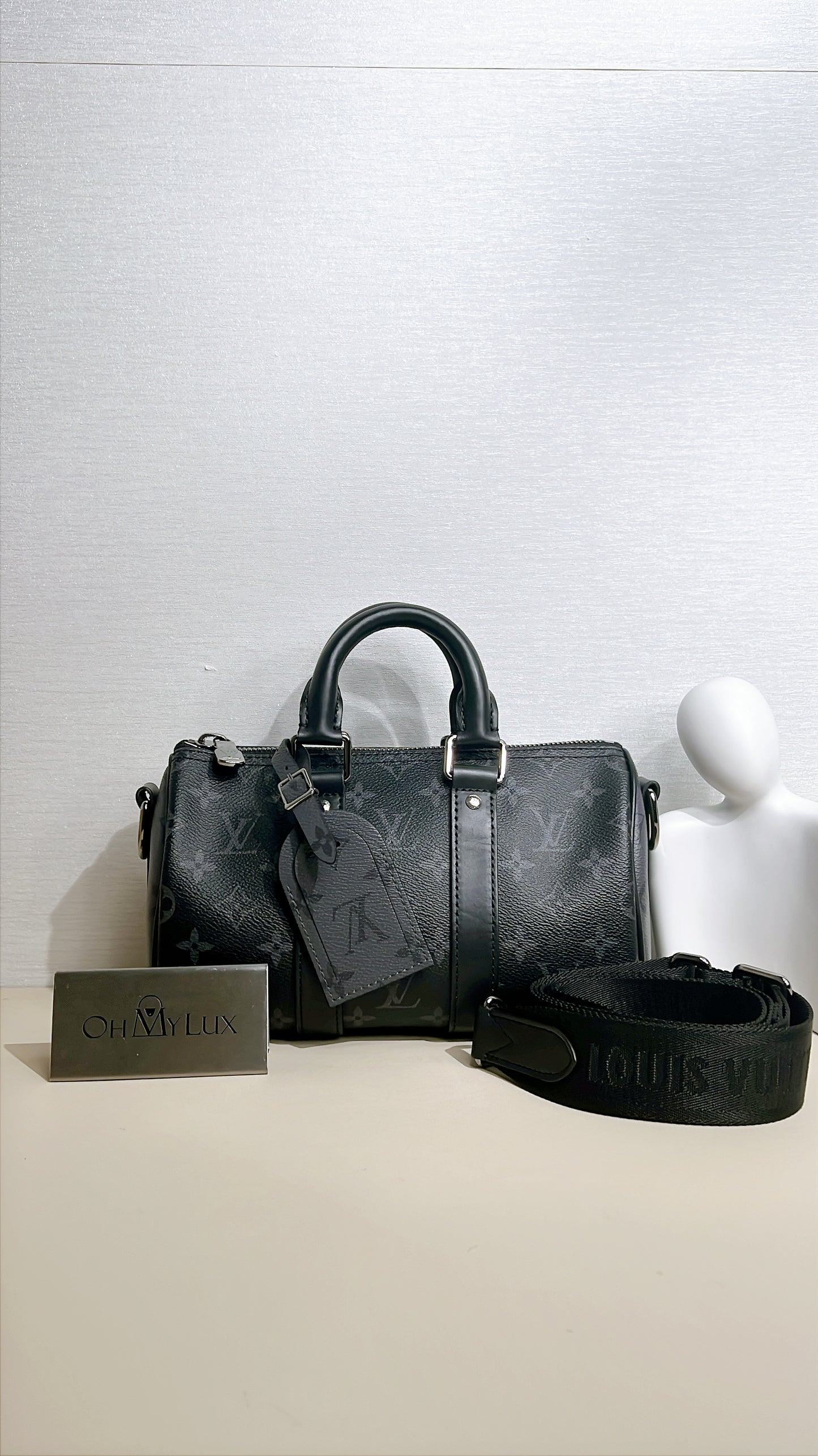 LV Keepall 25 in Monogram Eclipse