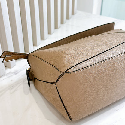 Loewe Puzzle Small in Sand
