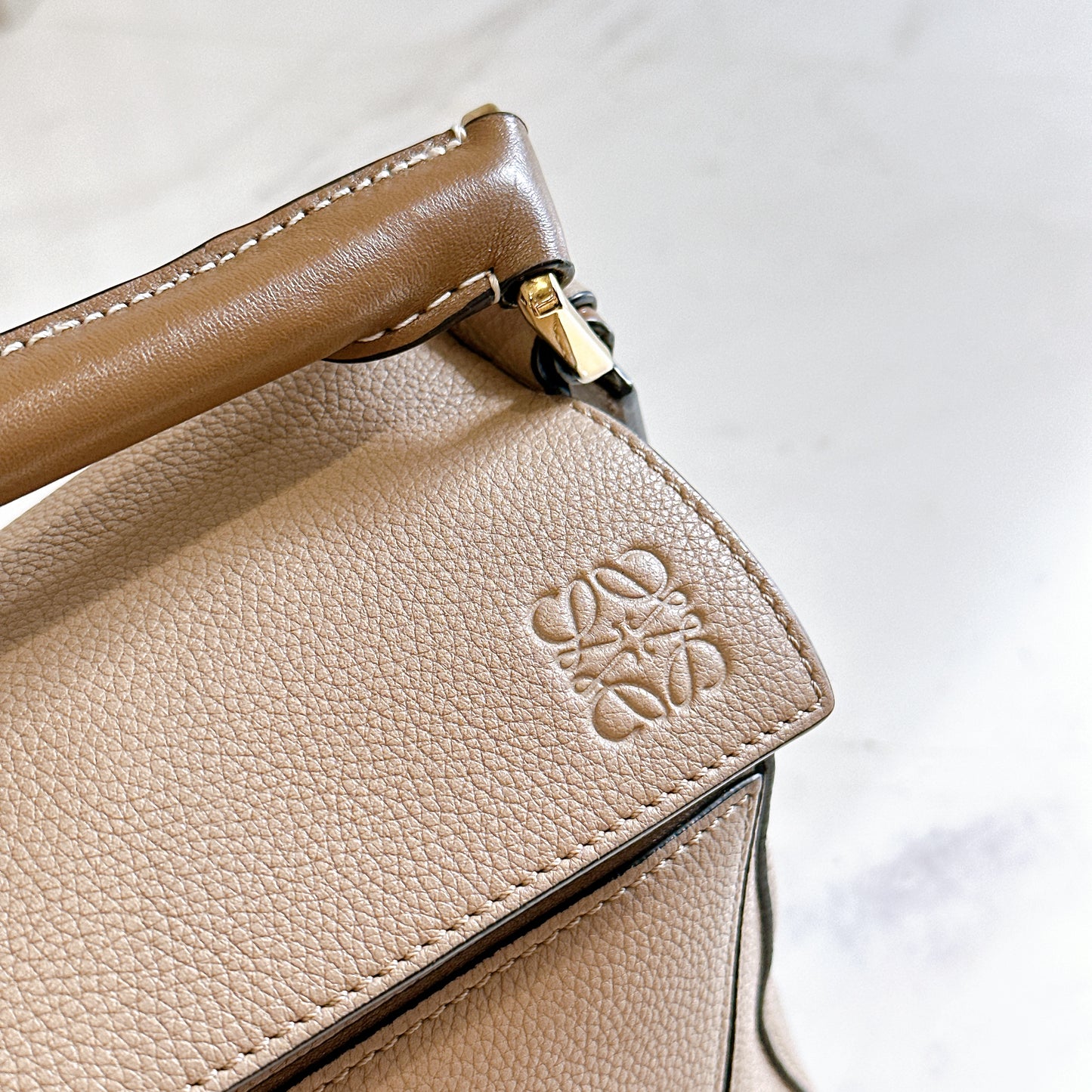 Loewe Puzzle Small in Sand