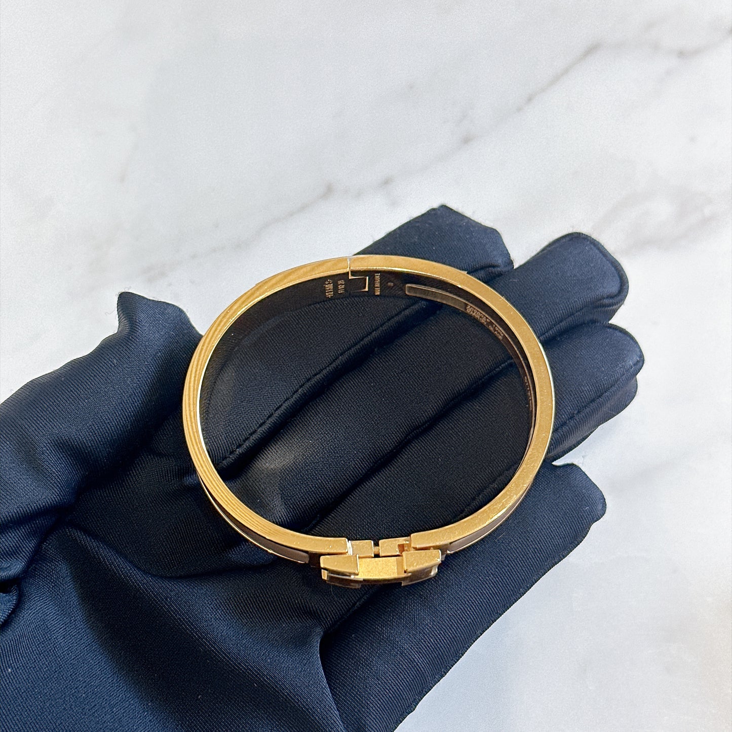 Hermes Clic H Bracelet in Marron Glace