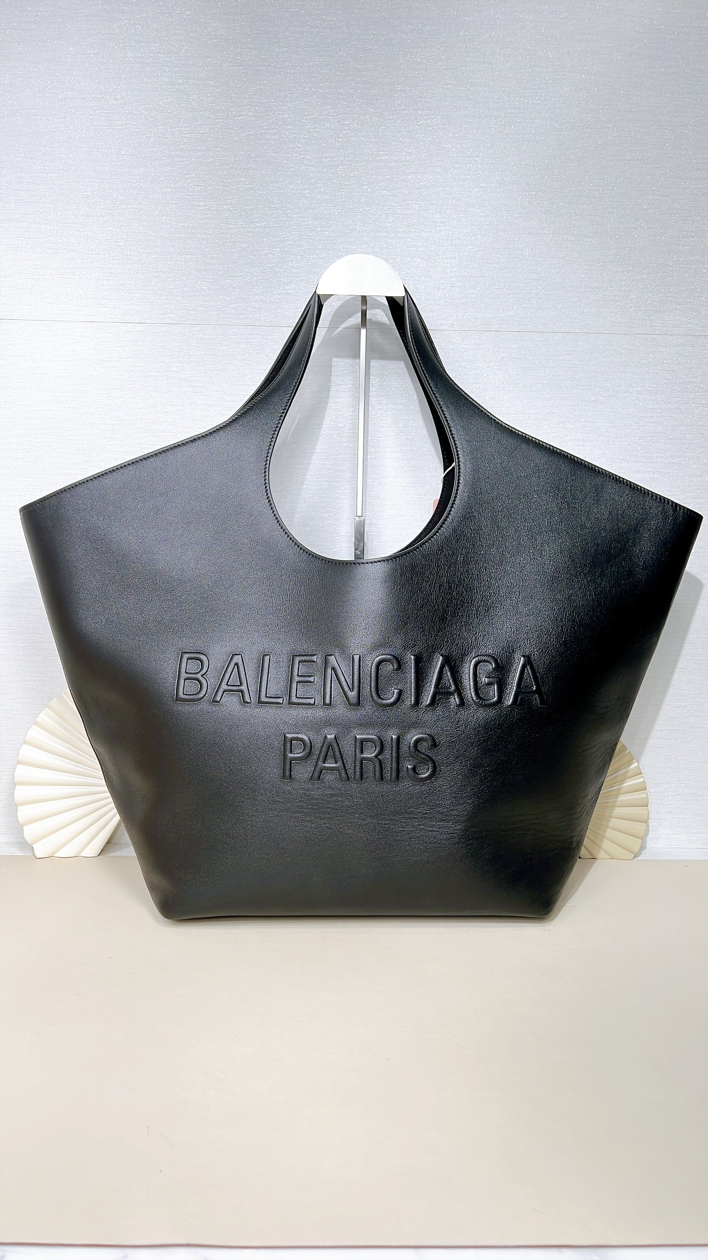 Balenciaga Mary Kate Medium in Black