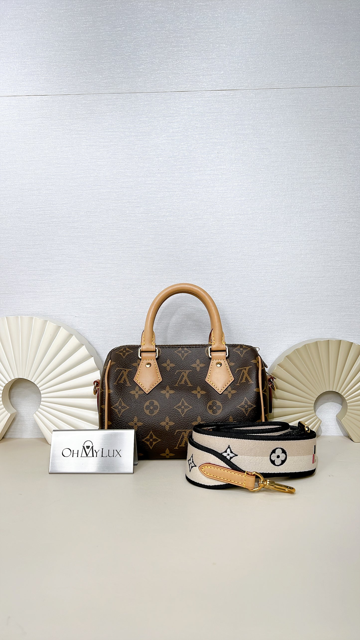 LV Monogram Speedy 20 in Black Strap