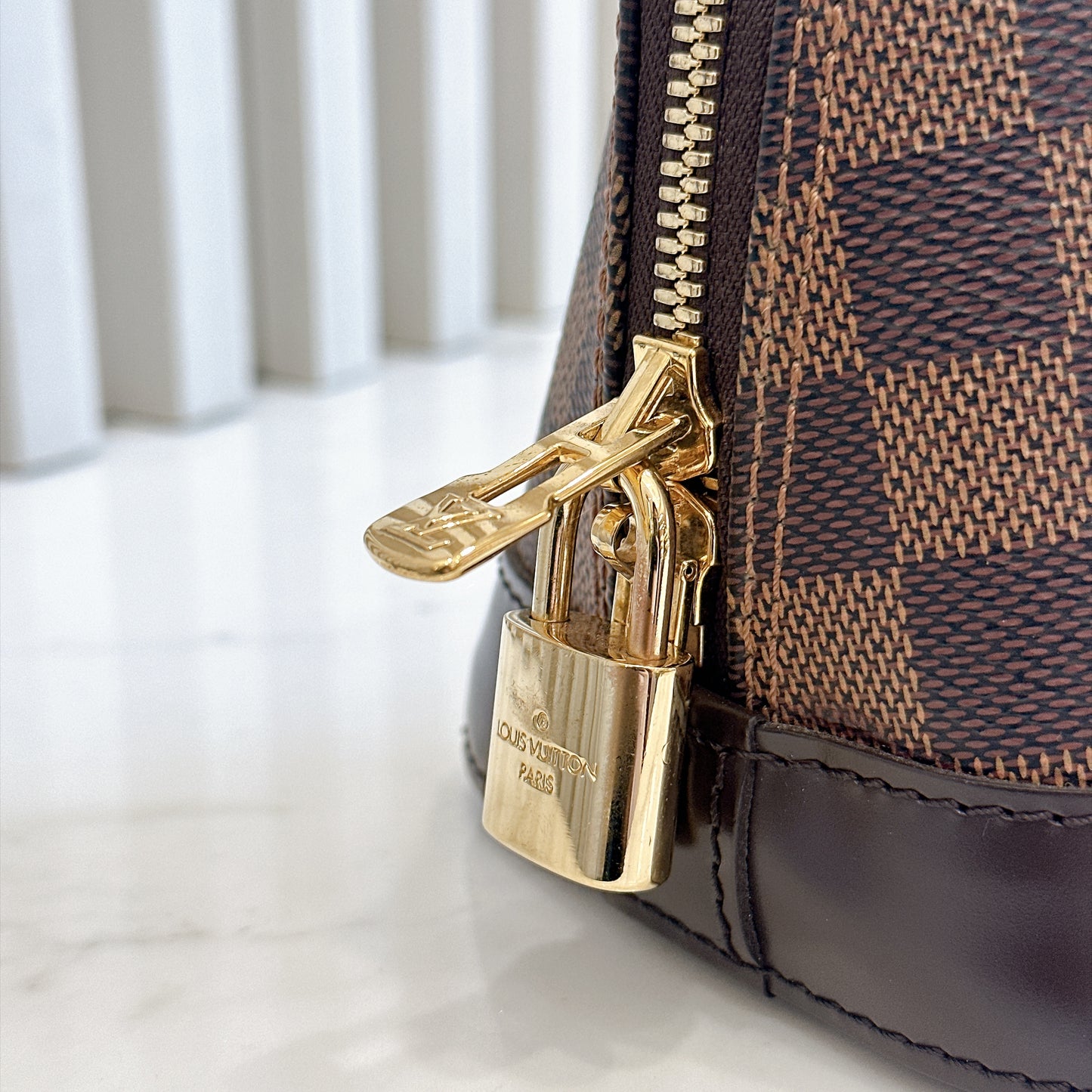 LV Damier Ebene Alma BB